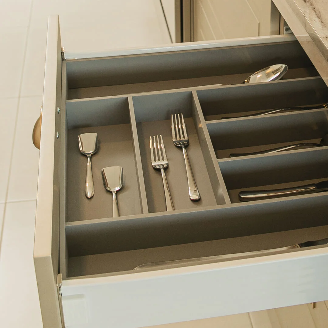 Divisor em MDF cinza