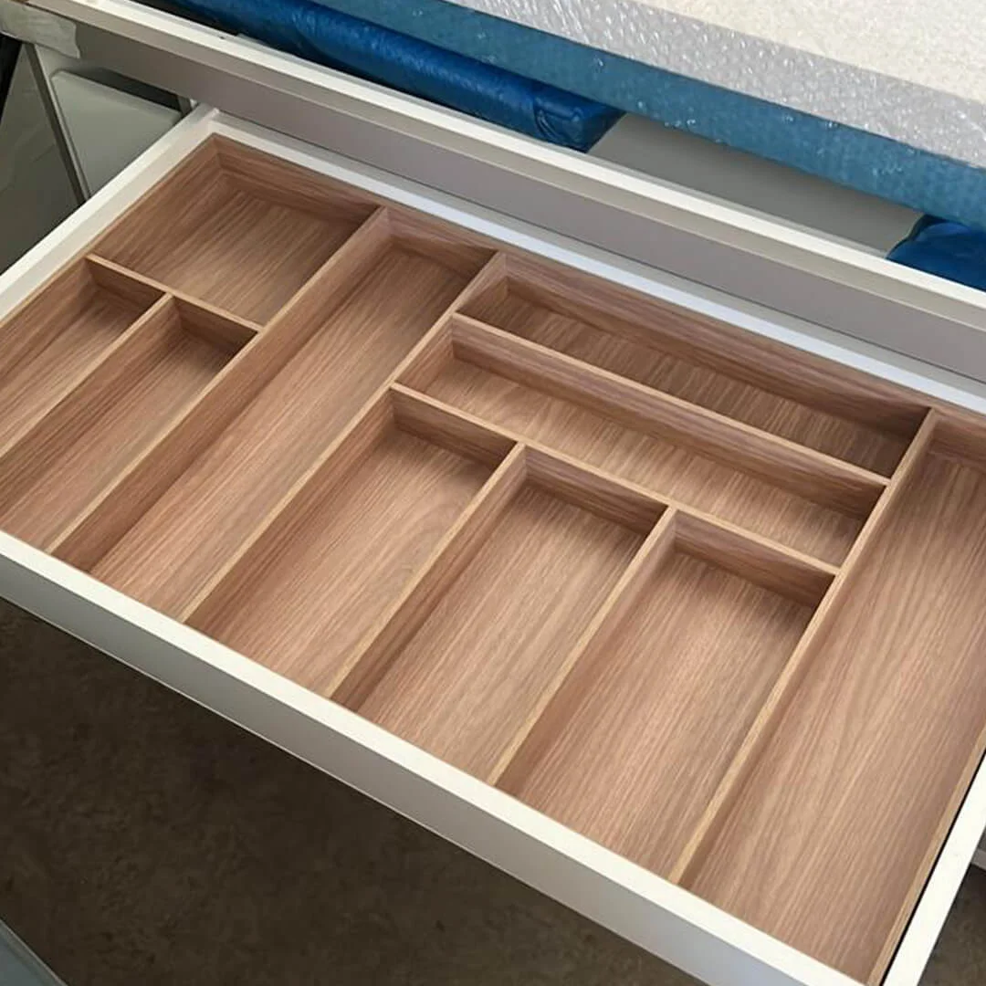 Divisor em MDF Jequitibá