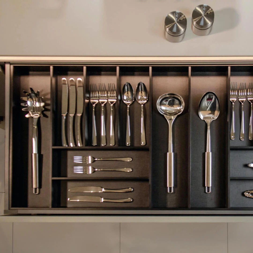 Divisor em MDF Preto